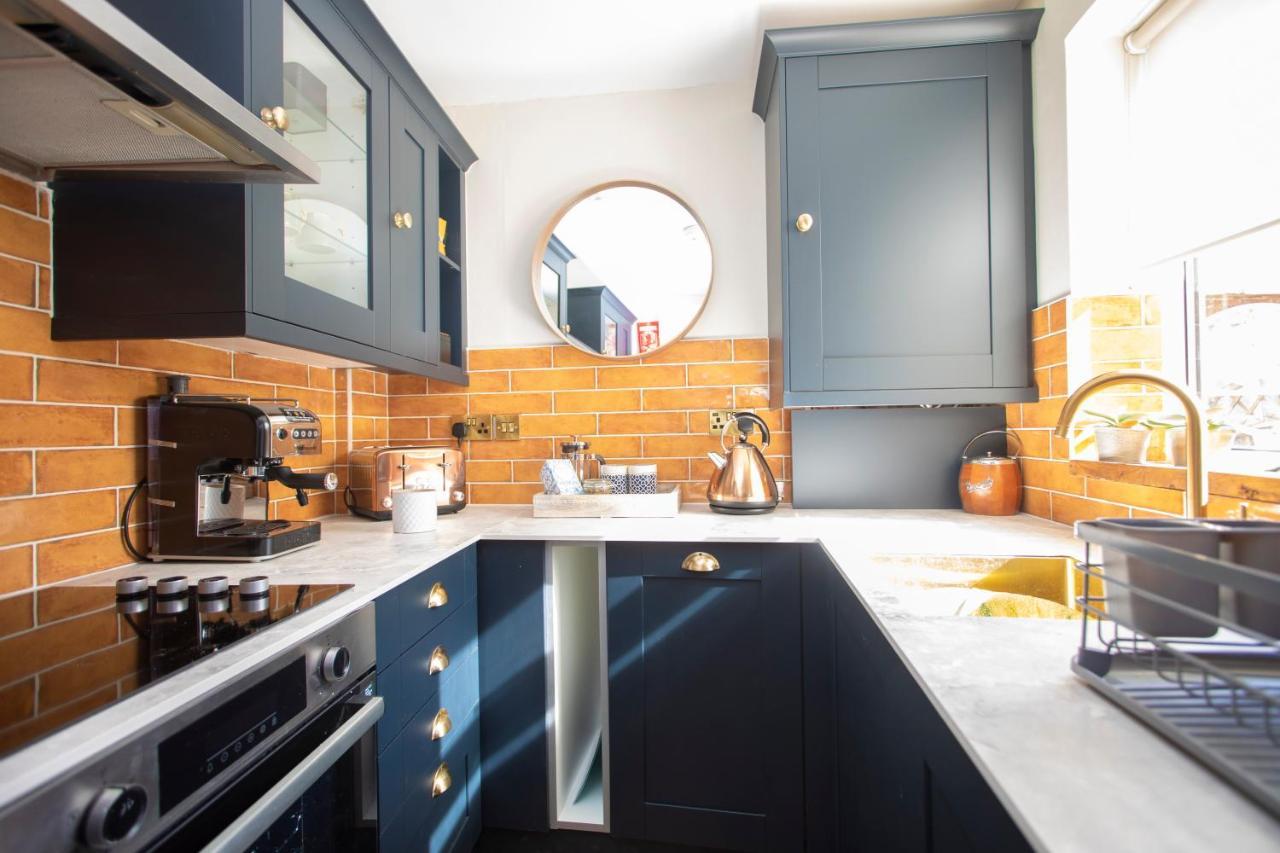 Stunning Warwick Victorian Townhouse - Beautifully Renovated, Free Parking - 5 Min Walk To Warwick Castle & Historic Town Centre - Perfect Uk Break And Base For Exploring Cotswolds Villa Esterno foto